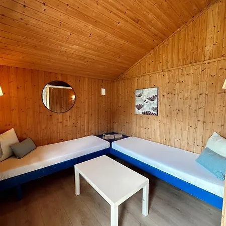 Loken Camping - Trivelig Og Idyllisk Ved Vannet * Olden