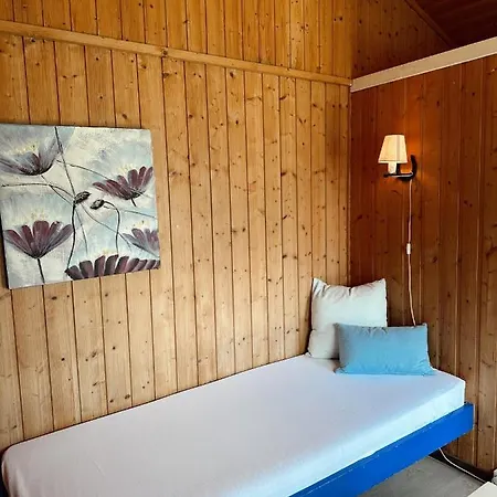 Loken Camping - Trivelig Og Idyllisk Ved Vannet * Olden